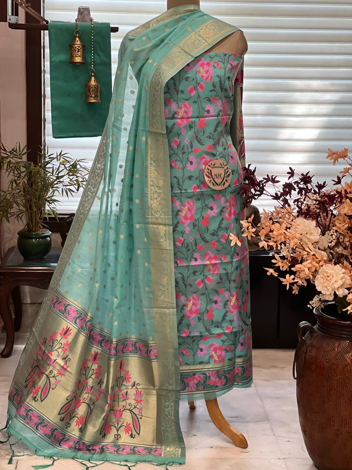 Banarasi Jamdani Suit pc