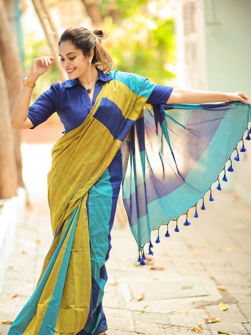 Khadi Cotton Colour Bar saree