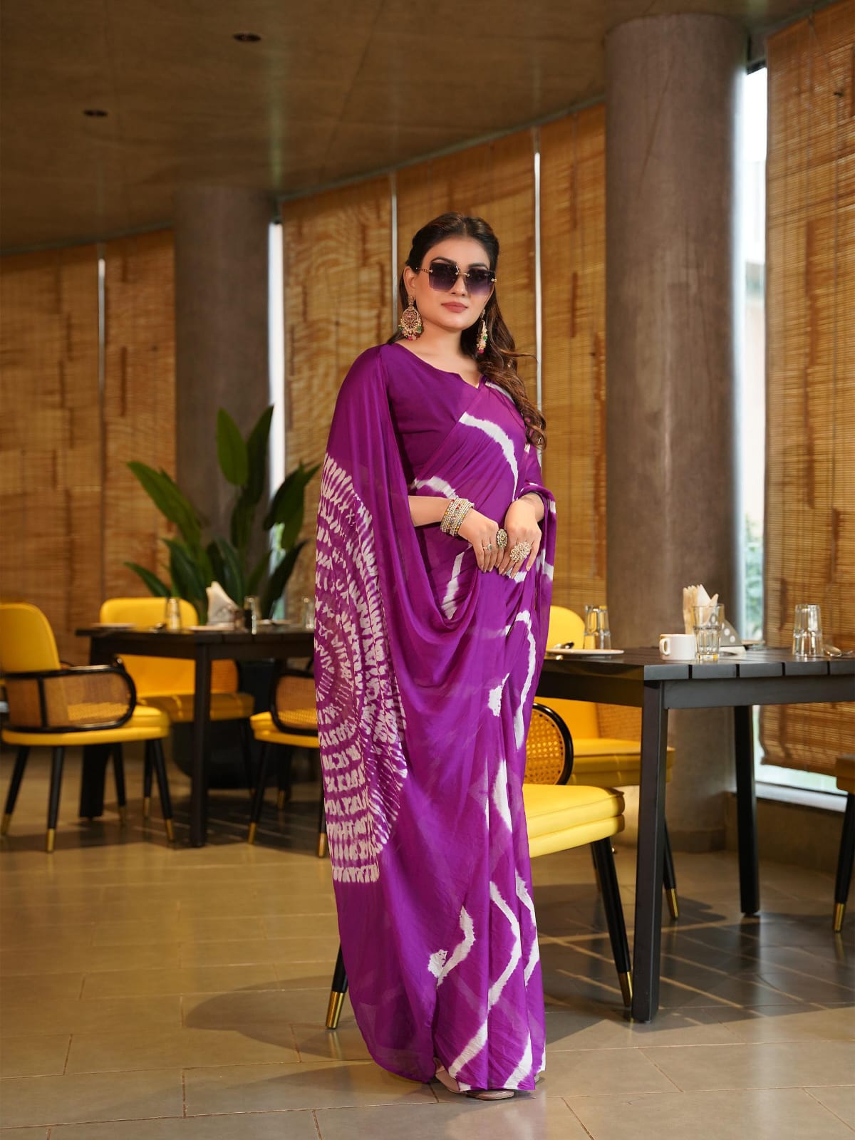 Light Chinon Lehariya print Saree